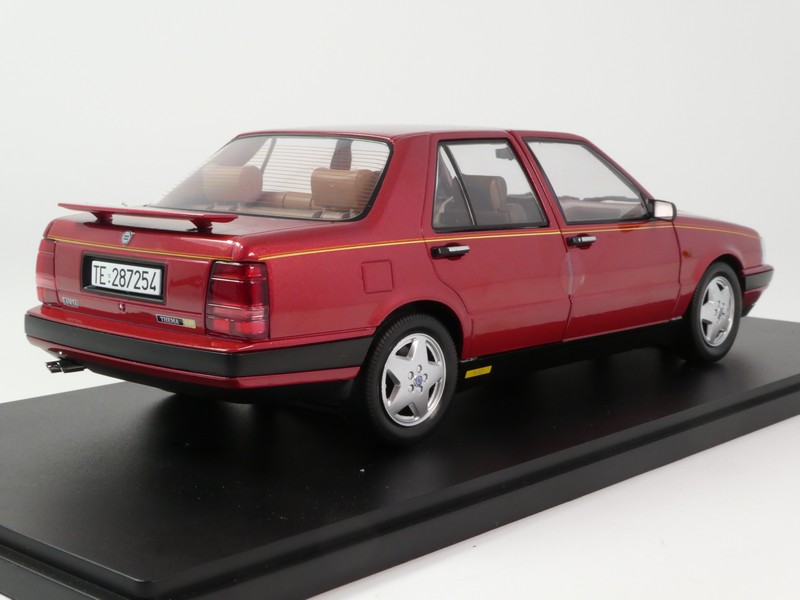 modellino auto 1:18 lancia thema Ferrari 8.32 1S 1986 modellini da col –  arte e luce designers